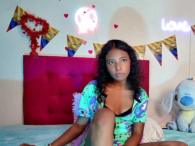 Ellie-Cute7 live cam on BongaCams