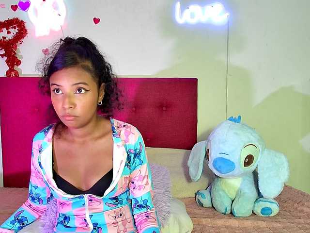 Ellie-Cute7 live cam on BongaCams