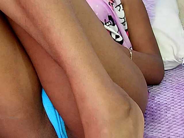 Ellie-Cute7 live cam on BongaCams