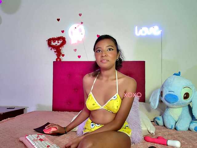 Ellie-Cute7 live cam on BongaCams