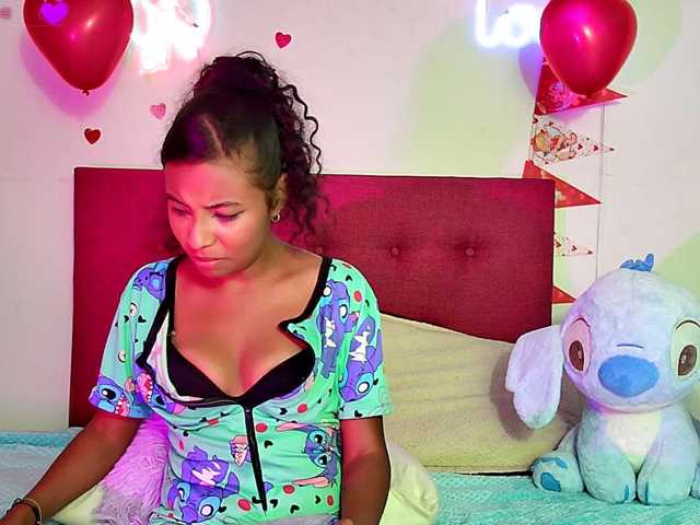 Ellie-Cute7 live cam on BongaCams