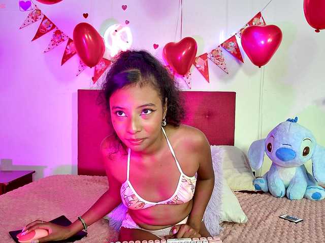 Ellie-Cute7 live cam on BongaCams