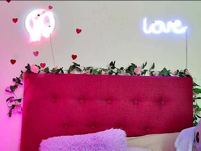 Ellie-Cute7 live cam on BongaCams