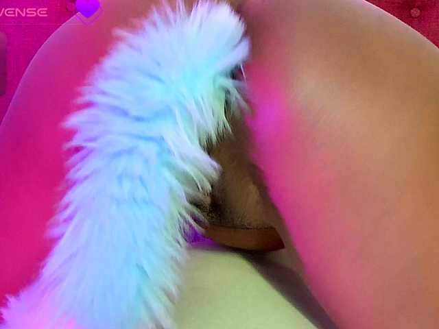 Ellie-Cute7 live cam on BongaCams