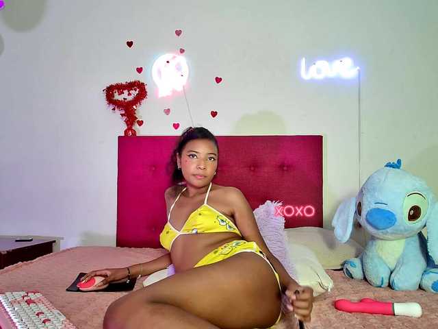 Ellie-Cute7 live cam on BongaCams
