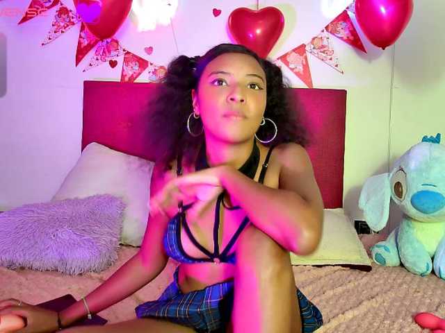 Ellie-Cute7 live cam on BongaCams