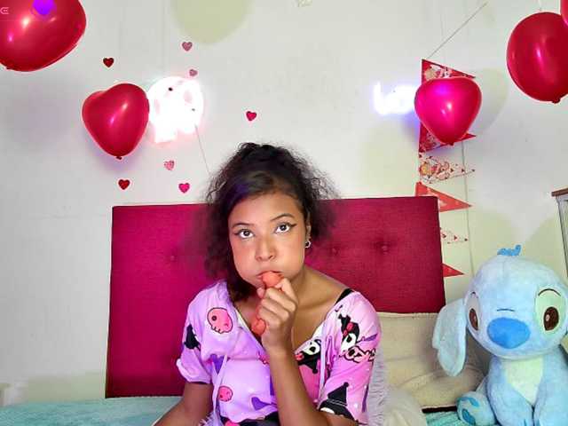 Ellie-Cute7 live cam on BongaCams