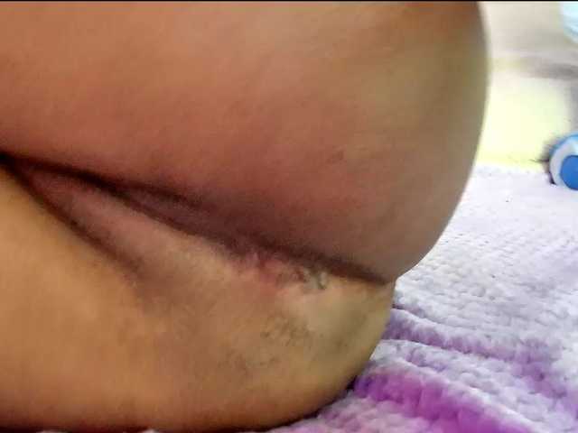 Ellie-Cute7 live cam on BongaCams