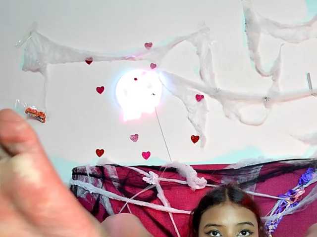 Ellie-Cute7 live cam on BongaCams