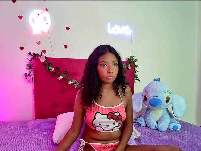 Ellie-Cute7 live cam on BongaCams