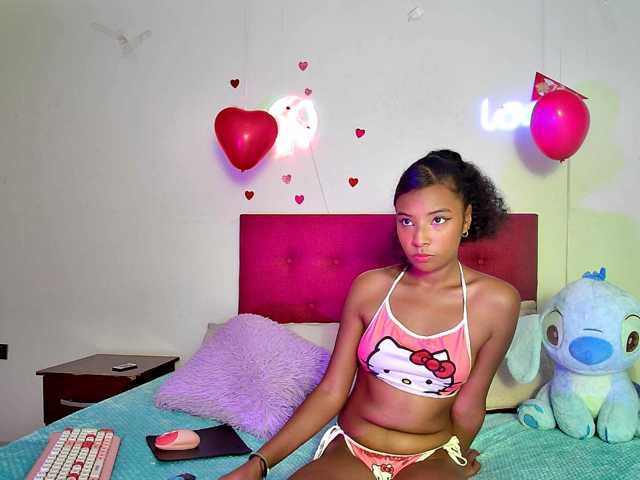 Ellie-Cute7 live cam on BongaCams