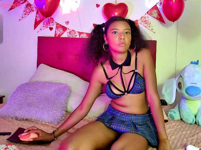 Ellie-Cute7 live cam on BongaCams
