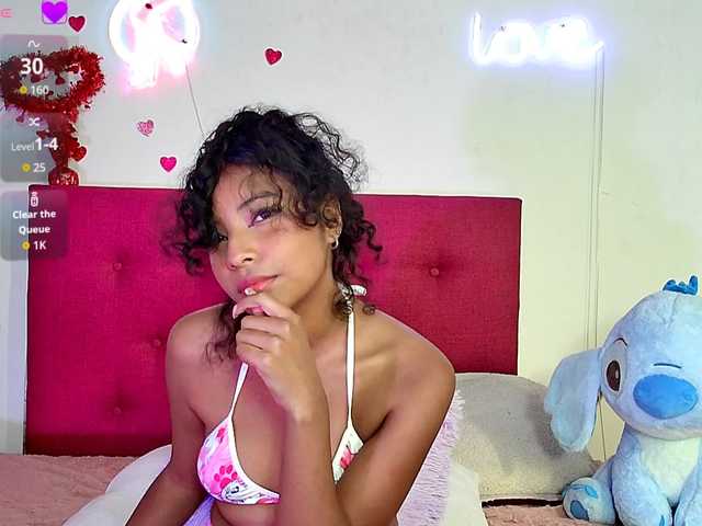 Ellie-Cute7 live cam on BongaCams