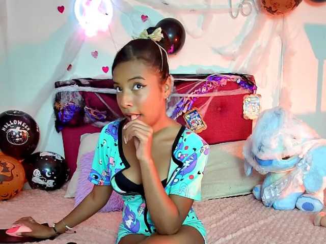 Ellie-Cute7 live cam on BongaCams