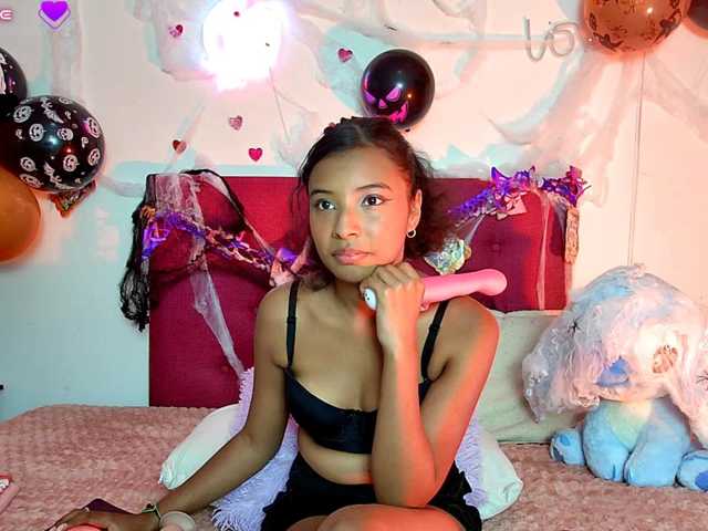 Ellie-Cute7 live cam on BongaCams