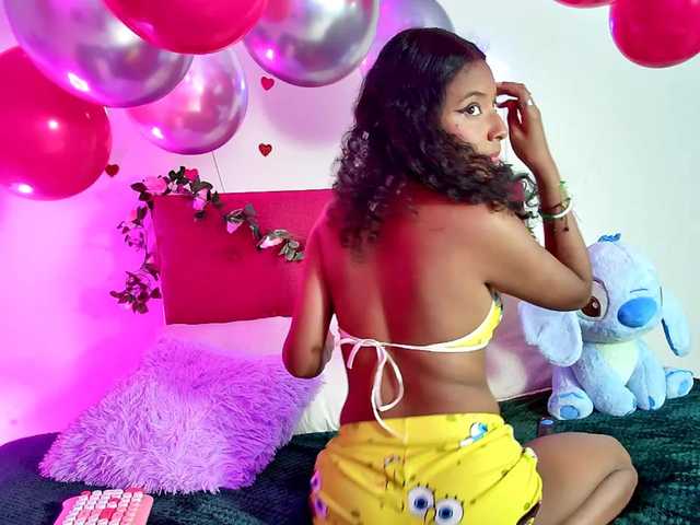 Ellie-Cute7 live cam on BongaCams