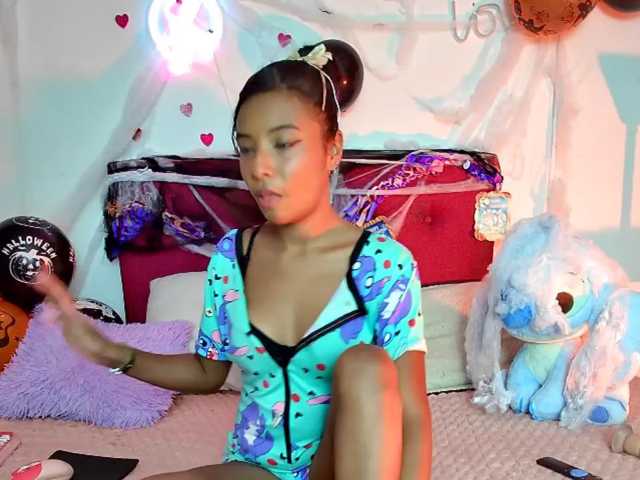 Ellie-Cute7 live cam on BongaCams