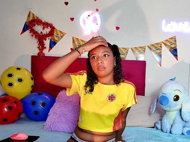 Ellie-Cute7 live cam on BongaCams