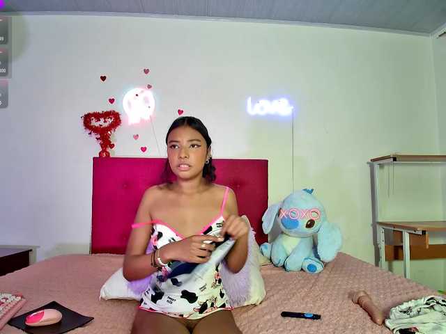 Ellie-Cute7 live cam on BongaCams