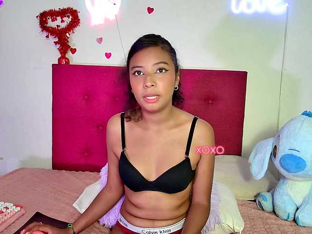 Ellie-Cute7 live cam on BongaCams