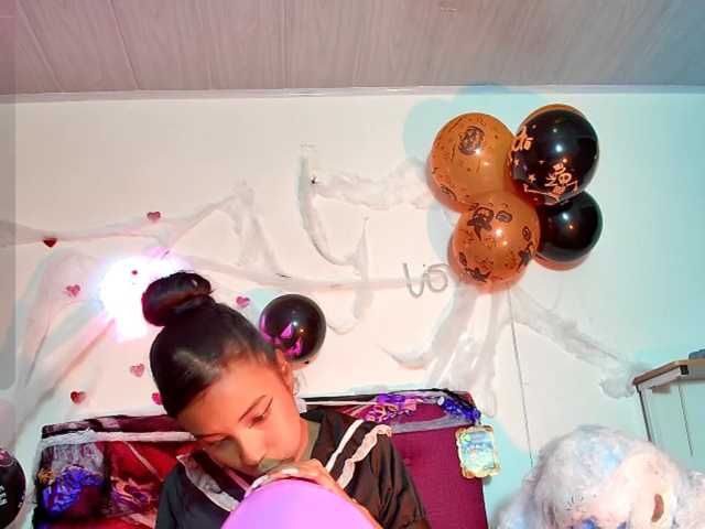 Ellie-Cute7 live cam on BongaCams