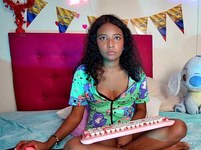 Ellie-Cute7 live cam on BongaCams
