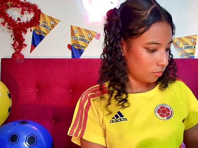 Ellie-Cute7 live cam on BongaCams