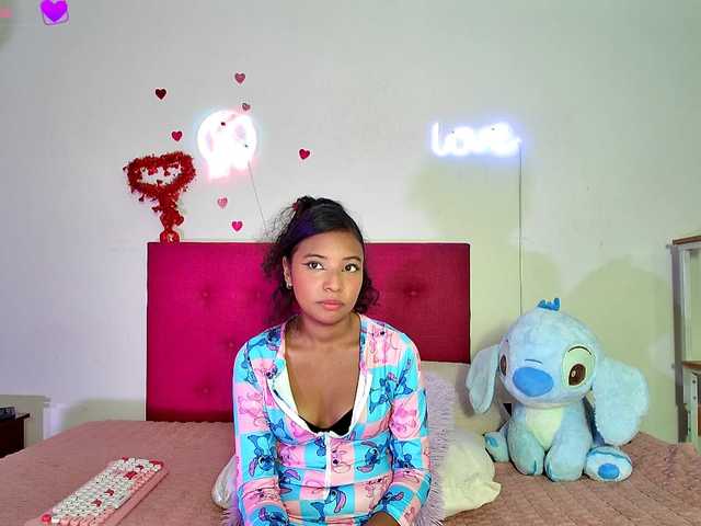 Ellie-Cute7 live cam on BongaCams