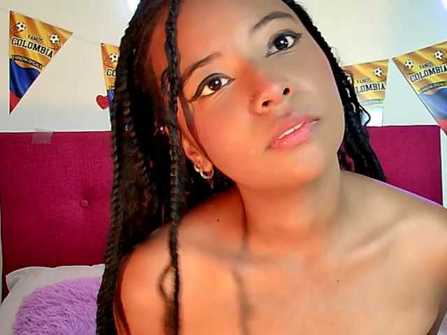 Ellie-Cute7 live cam on BongaCams