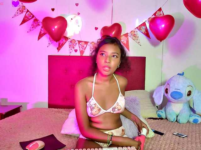 Ellie-Cute7 live cam on BongaCams