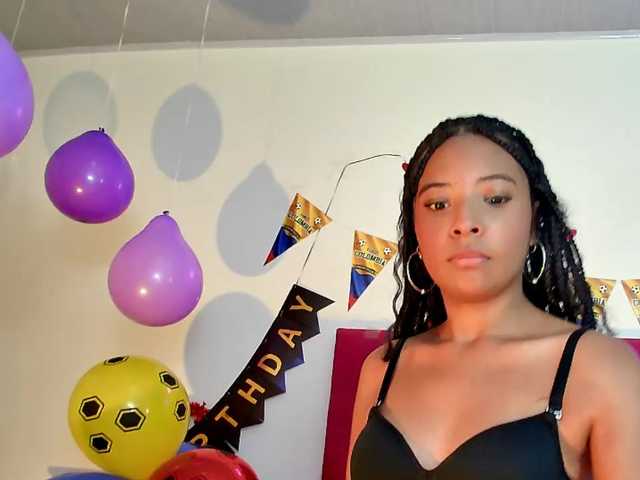 Ellie-Cute7 live cam on BongaCams