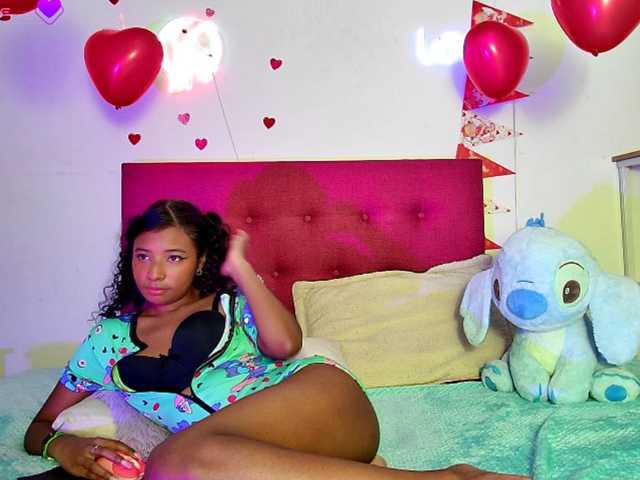 Ellie-Cute7 live cam on BongaCams