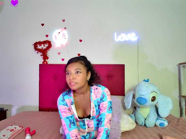 Ellie-Cute7 live cam on BongaCams