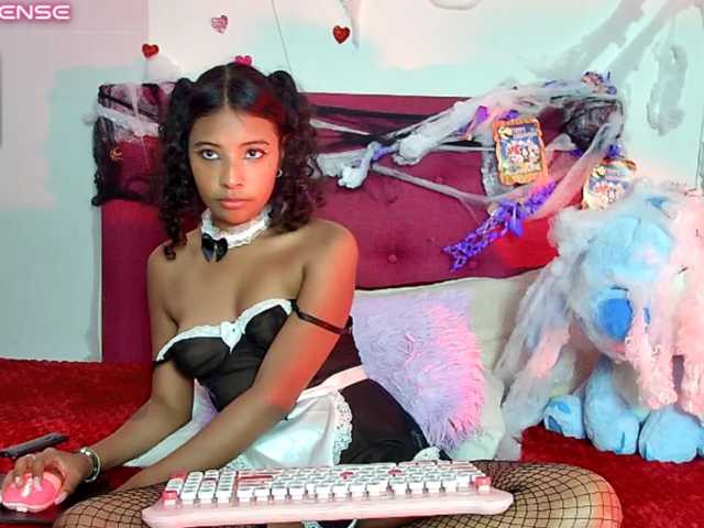 Ellie-Cute7 live cam on BongaCams