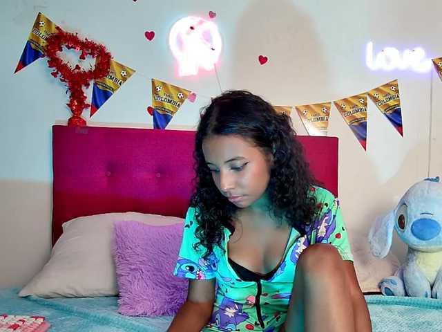 Ellie-Cute7 live cam on BongaCams