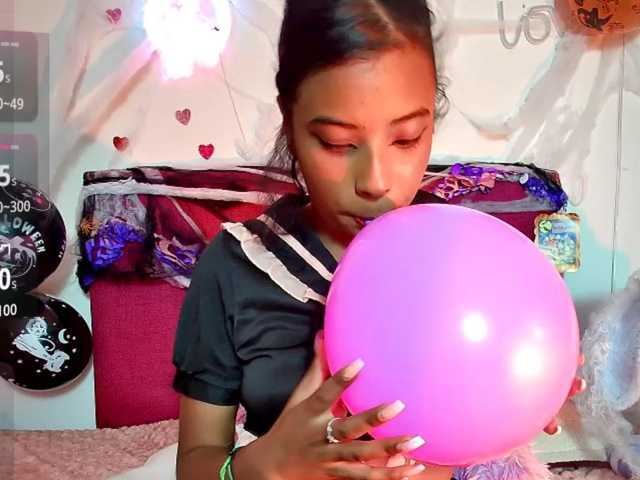 Ellie-Cute7 live cam on BongaCams