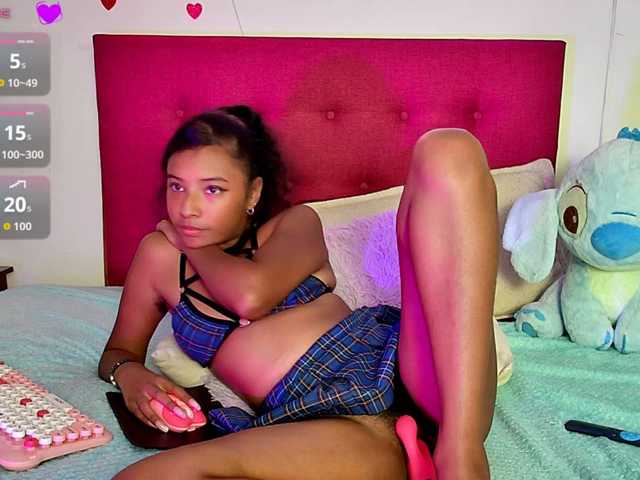 Ellie-Cute7 live cam on BongaCams