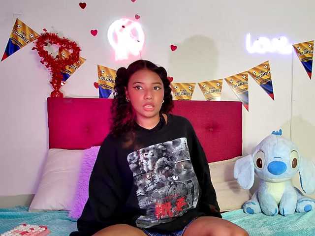Ellie-Cute7 live cam on BongaCams