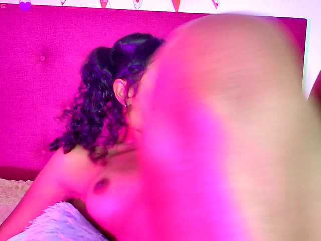 Ellie-Cute7 live cam on BongaCams