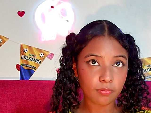 Ellie-Cute7 live cam on BongaCams