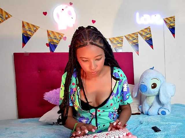 Ellie-Cute7 live cam on BongaCams