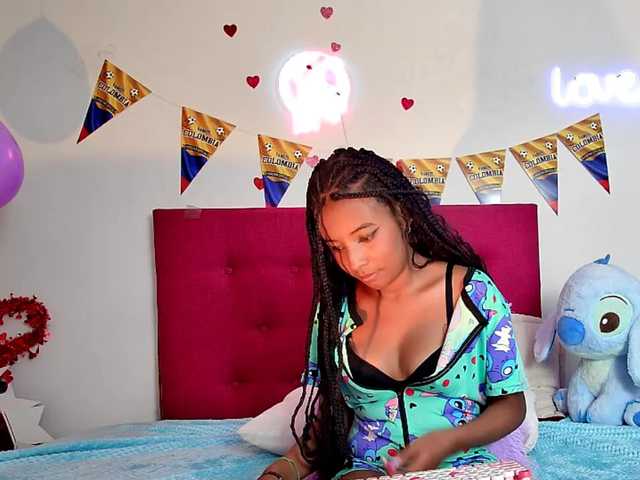 Ellie-Cute7 live cam on BongaCams