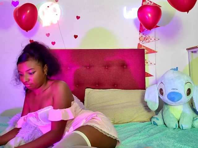 Ellie-Cute7 live cam on BongaCams