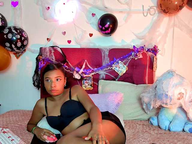Ellie-Cute7 live cam on BongaCams