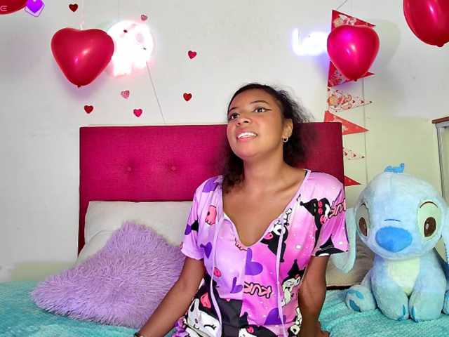 Ellie-Cute7 live cam on BongaCams