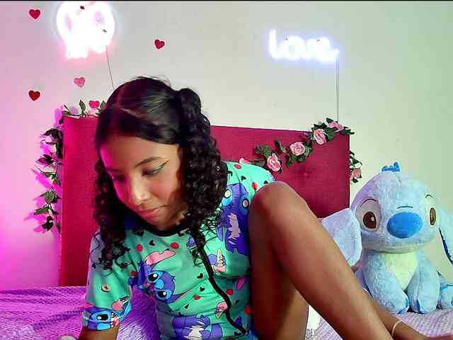 Ellie-Cute7 webcam