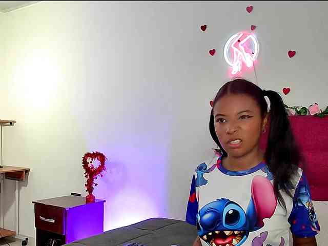 Ellie-Cute7 webcam