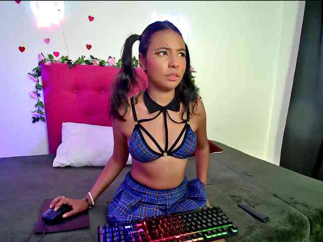 Modelo: Ellie-Cute7