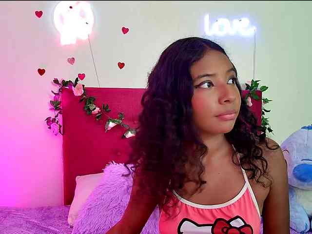 Ellie-Cute7 webcam