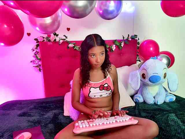 Ellie-Cute7 Ellie-Cute7